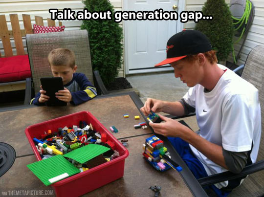 Kluft der Generationen, ipad, iphone, Lego, Tablet, Kinder, Eltern